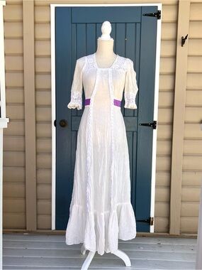 Foxy Lady San Francisco Vintage
70s White Lace Prairie Dress,Junior Size 7